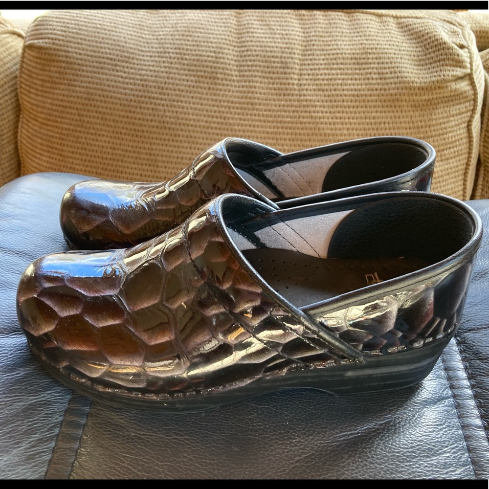 Dansko shoes like new